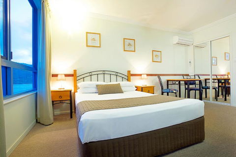 At Whitsunday Vista Holiday Apartments - Hobart Tourism 4