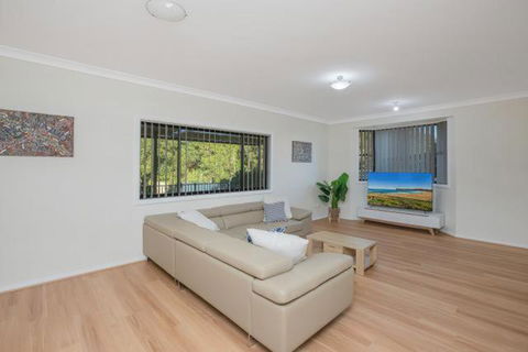Baywood Breeze - Hobart Tourism 1