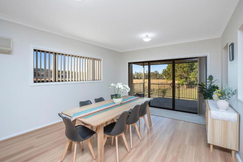 Baywood Breeze - Hobart Tourism 3