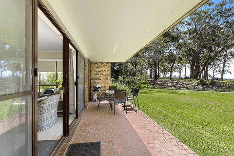 Bay Parklands, 19 2 Gowrie Avenue - Ground Floor Unit With Water Views & Wifi - Hobart Tourism 0