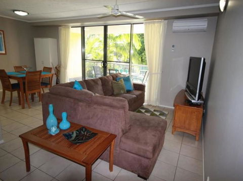 Baden 90 Rainbow Shores - Hobart Tourism 1
