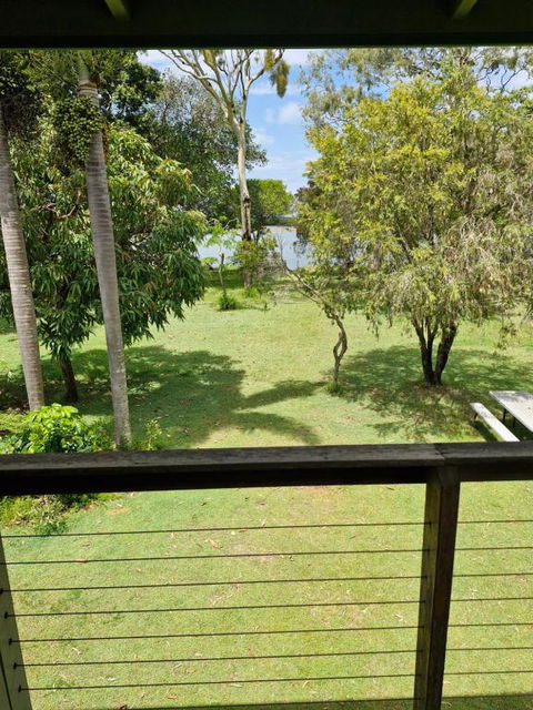 Baffle Creek Fishing Cabin - Hobart Tourism 4