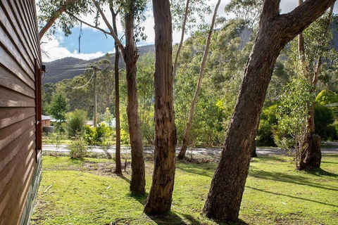 Bagara Cottage - Hobart Tourism 1