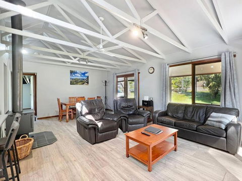 Bagara Cottage - Hobart Tourism 3