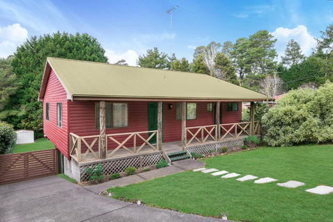 Baileys Retreat - Hobart Tourism 0