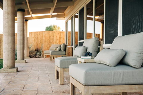 Baird Bay Seaside Villas - Hobart Tourism 2