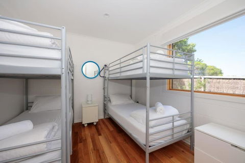 Baleal - Hobart Tourism 0