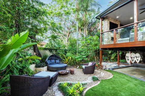 Bali Vibes Serene Tropical Oasis 4BD Holiday Home - Hobart Tourism 1