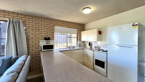 Ballanee Unit 1 - Hobart Tourism 1