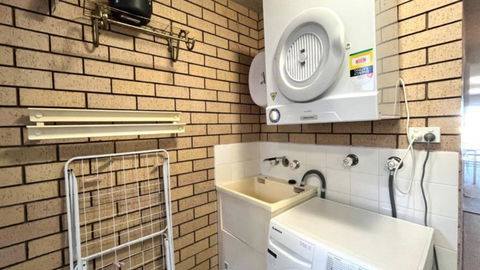 Ballanee Unit 1 - Hobart Tourism 3
