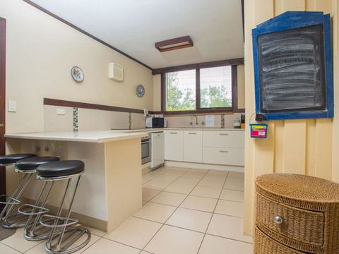 Banksia Seven - Hobart Tourism 3