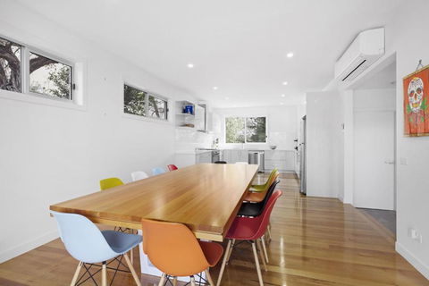 Banksia Beach Retreat - Hobart Tourism 1