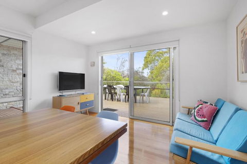 Banksia Beach Retreat - Hobart Tourism 3