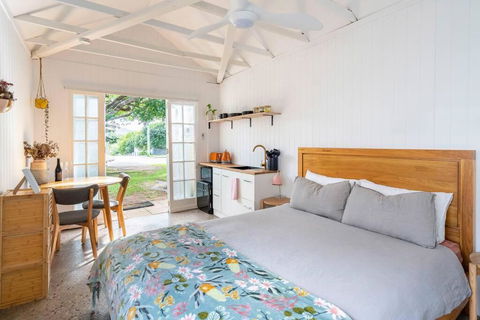 Banksia Bungalow - 100m To Town, 15 Mins To Beach - Hobart Tourism 0