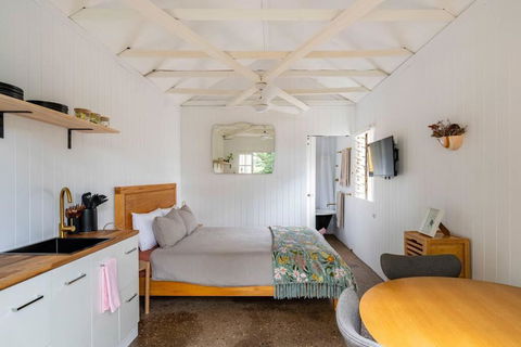 Banksia Bungalow - 100m To Town, 15 Mins To Beach - Hobart Tourism 4