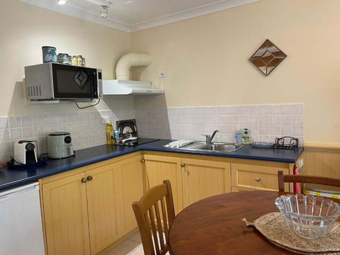 Banksia Cottage In Perth Hills - Hobart Tourism 2