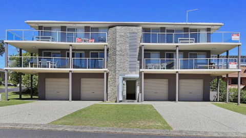 Banksia Court 4, 4 - 37 Clarence St - Hobart Tourism 0