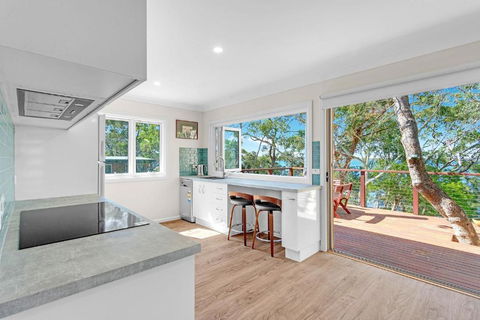 Banksia House - Hobart Tourism 3