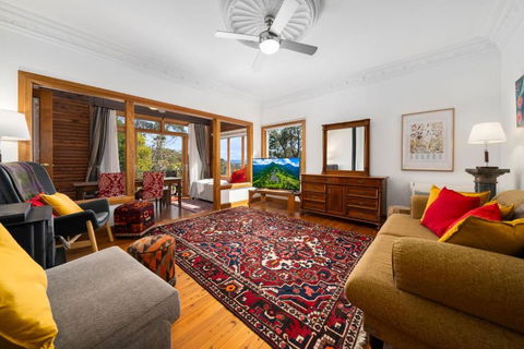 Banksia Tops - Hobart Tourism 1