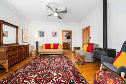 Banksia Tops - Hobart Tourism 2