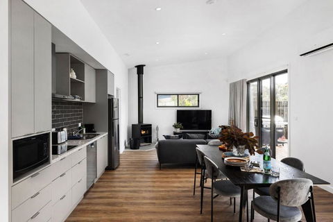 Banksia Villa - Hobart Tourism 2
