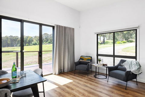 Banksia Villa - Hobart Tourism 4