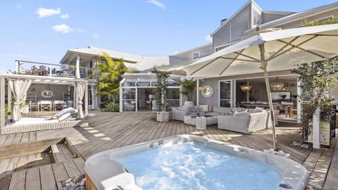Barellen Beach House - Hobart Tourism 1