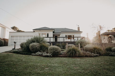 Barrass House - Hobart Tourism 0