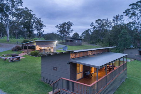 Barrington Riverside Cottages - Hobart Tourism 0