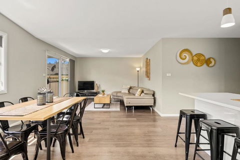 Basin Bungalow - Pet Friendly - Hobart Tourism 0