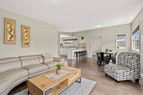 Basin Bungalow - Pet Friendly - Hobart Tourism 3