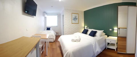 Bay House Motel - Hobart Tourism 3