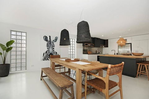 Bay Lane Penthouse - Hobart Tourism 2