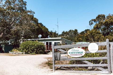 Bay Of Fires - Beachfront - Sloop Cottage - Hobart Tourism 1