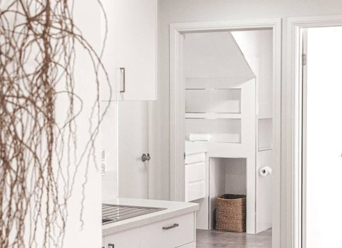 BAY PROPERTIES . Summer Salt On Main - Tourism TAS 2