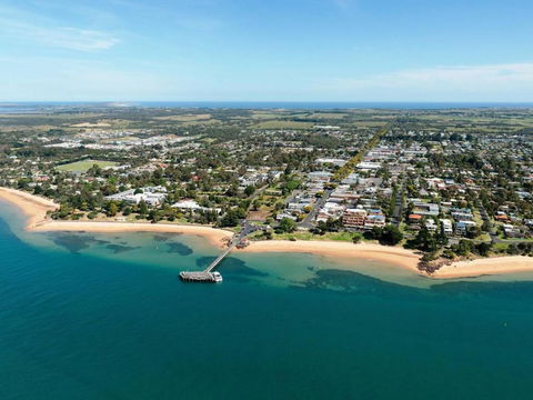 Bayview House With SAUNA And SPA By Ready Set Stay - Hobart Tourism 1