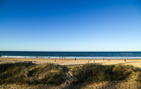 Pacific Regis Beachfront Holiday Apartments - Hobart Tourism 13