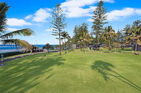 Pacific Regis Beachfront Holiday Apartments - Hobart Tourism 15