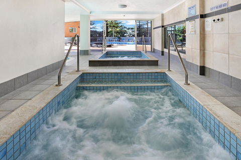 Pacific Regis Beachfront Holiday Apartments - Hobart Tourism 5
