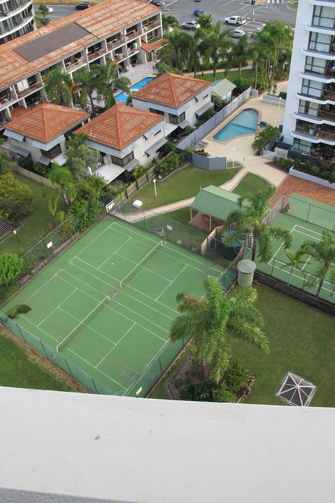 Pacific Regis Beachfront Holiday Apartments - Hobart Tourism 6