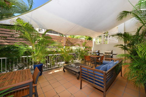 Port Douglas Apartments - Adults Only Oasis - Tourism TAS 4