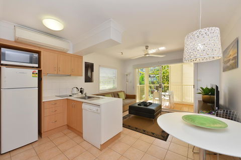 Port Douglas Apartments - Adults Only Oasis - Tourism TAS 0
