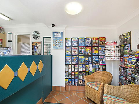 Aruba Surf Resort - Hobart Tourism 4