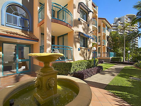 Aruba Surf Resort - Hobart Tourism 8