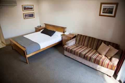 Eastgate On The Range Motel - Hobart Tourism 9