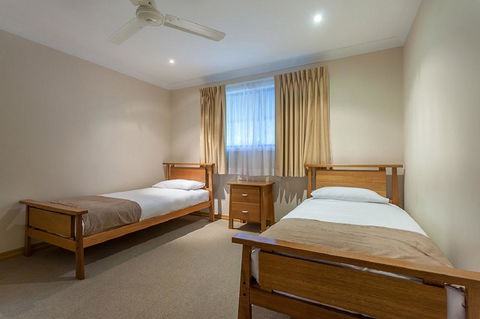 Eastgate On The Range Motel - Hobart Tourism 14