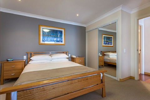 Eastgate On The Range Motel - Hobart Tourism 11
