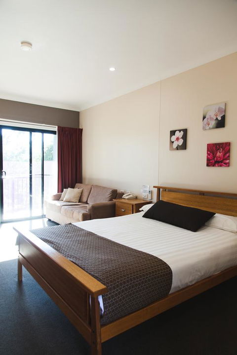 Eastgate On The Range Motel - Hobart Tourism 39