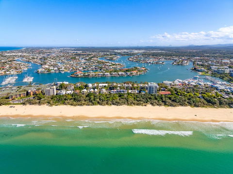 Beachcomber On The Spit - Tourism TAS 29