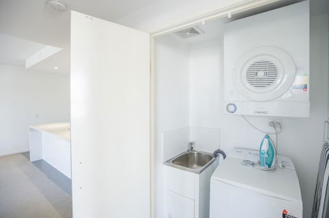 Eastwood Apartments - Hobart Tourism 37